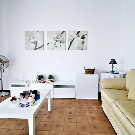 Casa Al Mare Trani Apartman